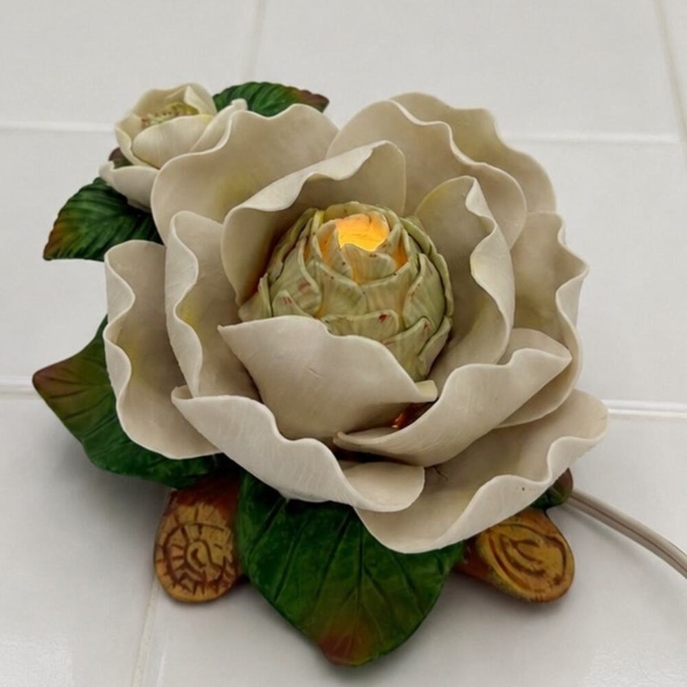 Vintage Porcelain Bisque Magnolia Lamp